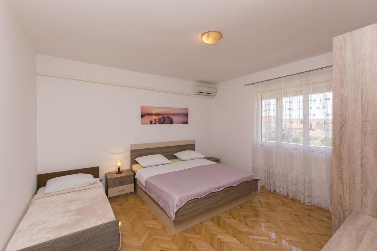Apartments Sanja Povljana Exterior photo